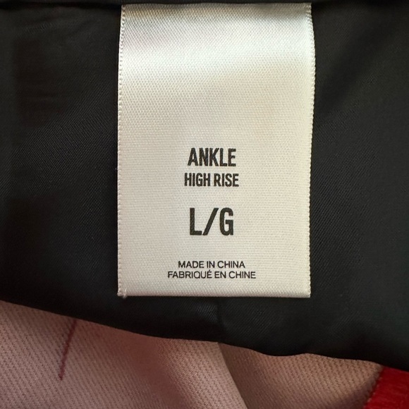 Express Red Floral Ankle Pants ♥️🤍 - Picture 5 of 13